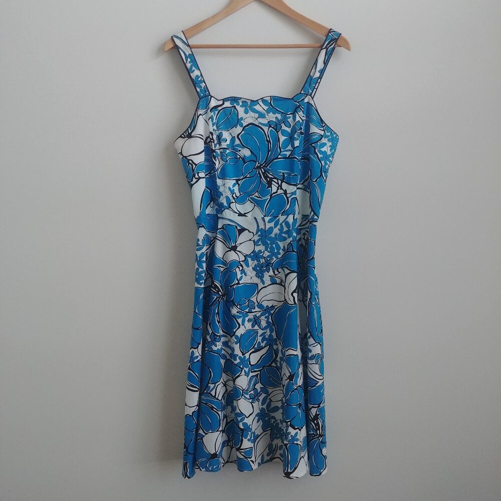 Karin Stevens 97% cotton white sundress with blue and black floral 14